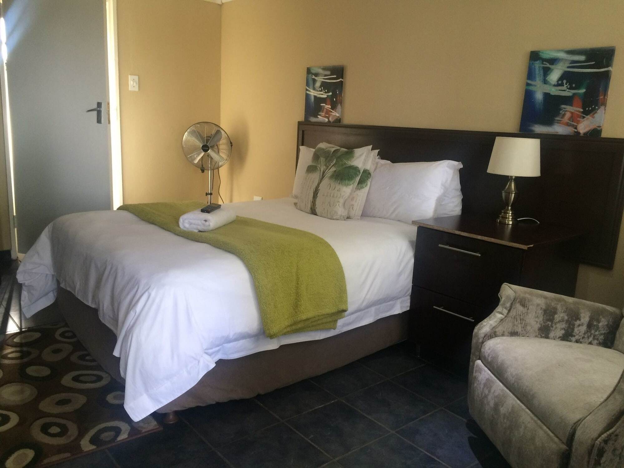 Mcbest Guest House Ermelo Buitenkant foto